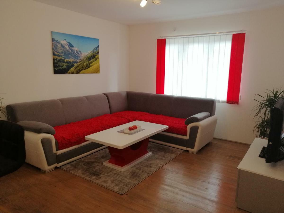 Cosy Apartment Road A6 Fužine Exteriör bild