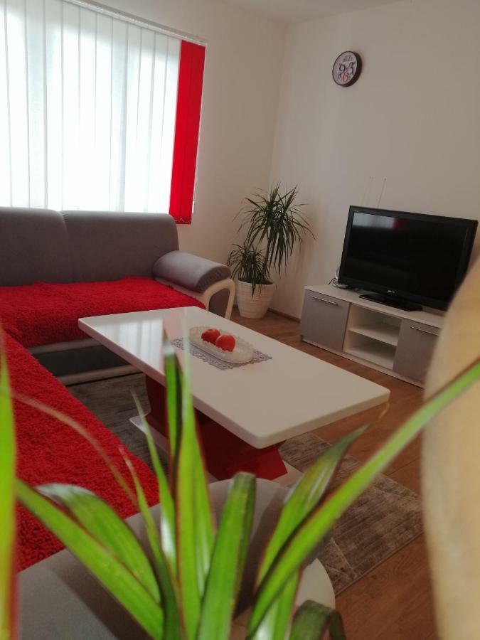 Cosy Apartment Road A6 Fužine Exteriör bild